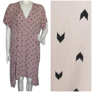 TORRID Dress, 3/3X, Pink Rayon, Black Chevrons, Button front, Asymmetrical hem